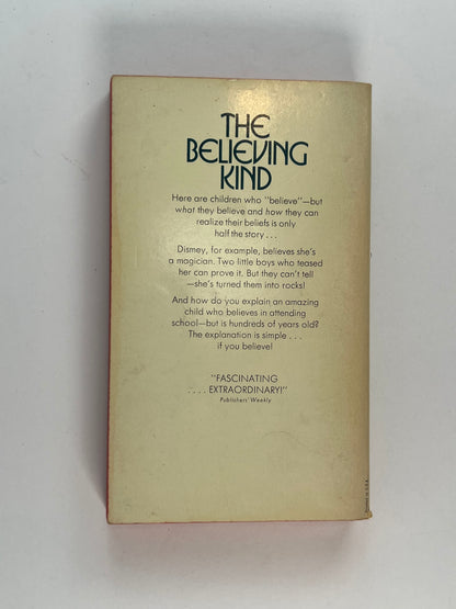 Vintage Paperback - Holding Wonder - Zenna Henderson - 1972 Avon Books