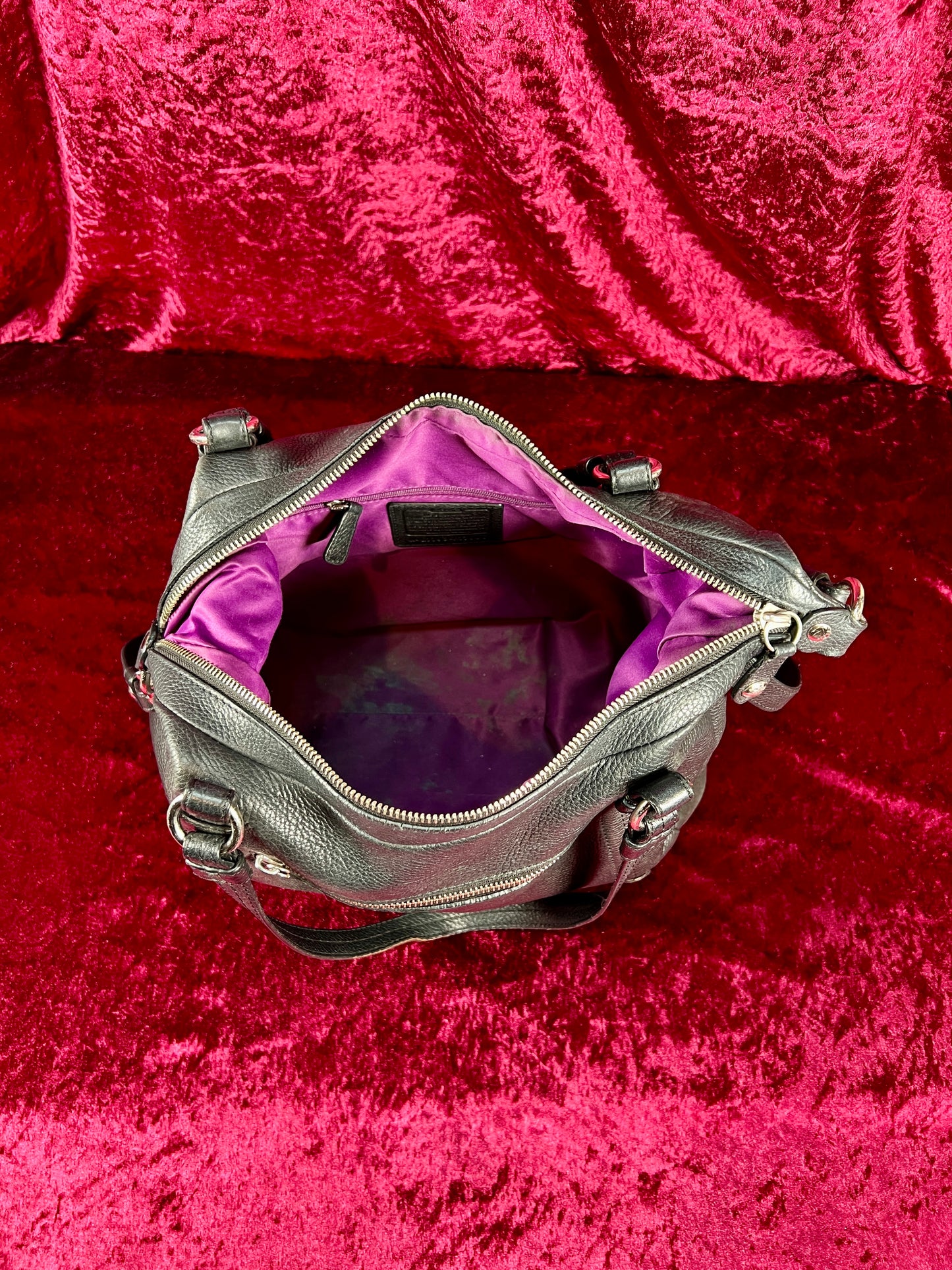 Vintage Accessories - Purse - Black Pebble Leather with Silver Hardware - Purple Lining - Coach