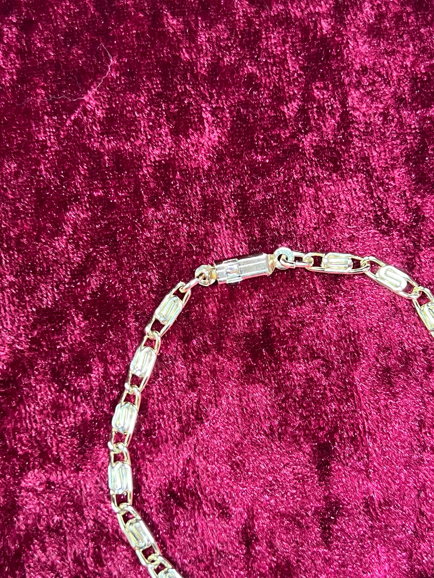 Vintage Jewelry - Bracelet - Gold Tone Metal - Pink Heart Pendant - Germany