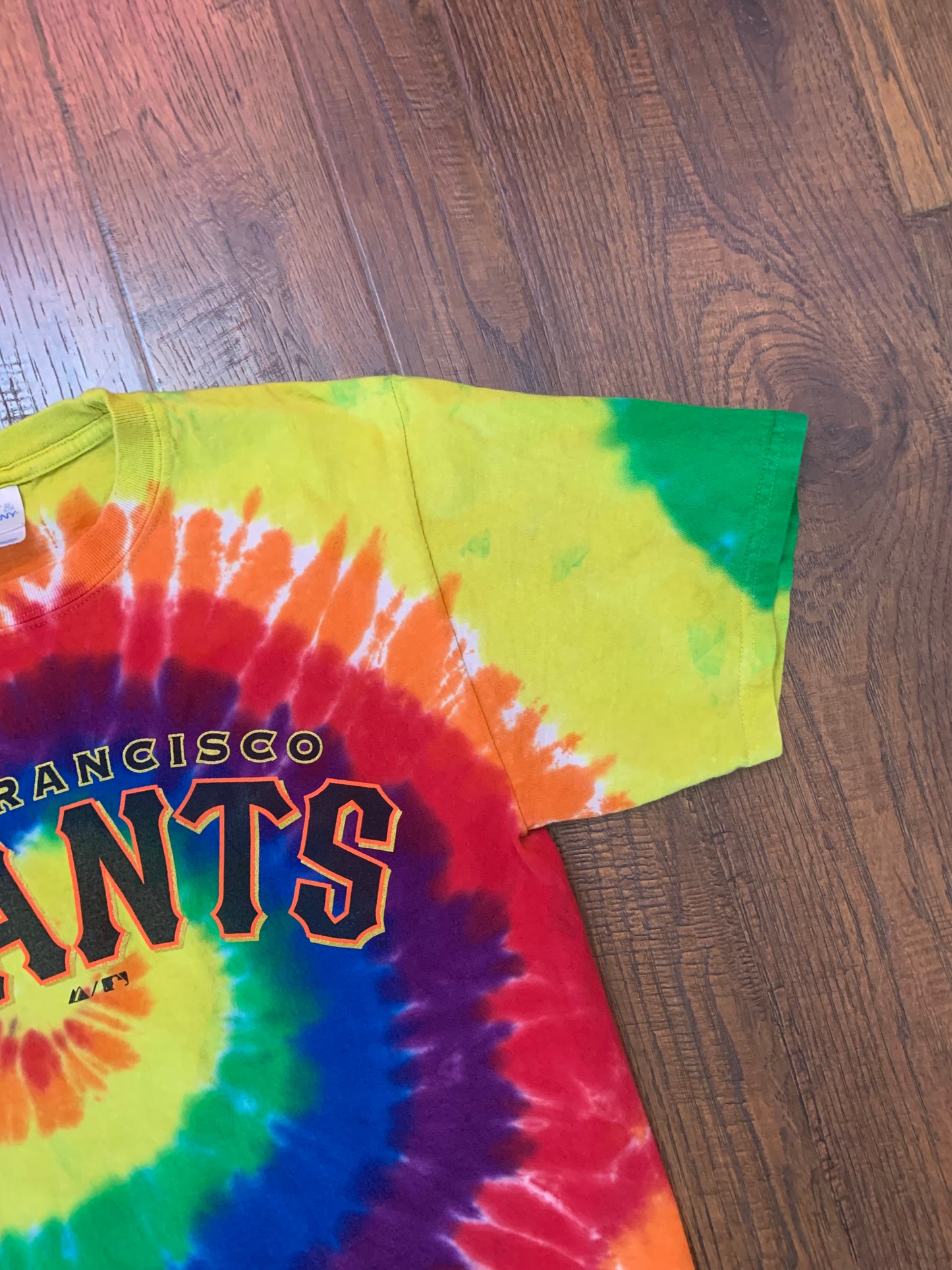 Port & Company T-Shirt - San Francisco Giants - Rainbow Tie-Dye - Small