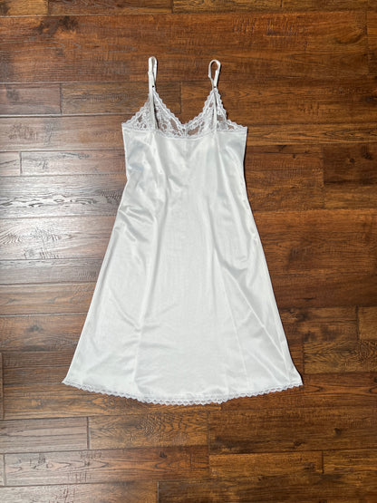 Vintage Clothing - Below Knee Dress Slip - White - Floral Lace Trim - Medium - Maidenform