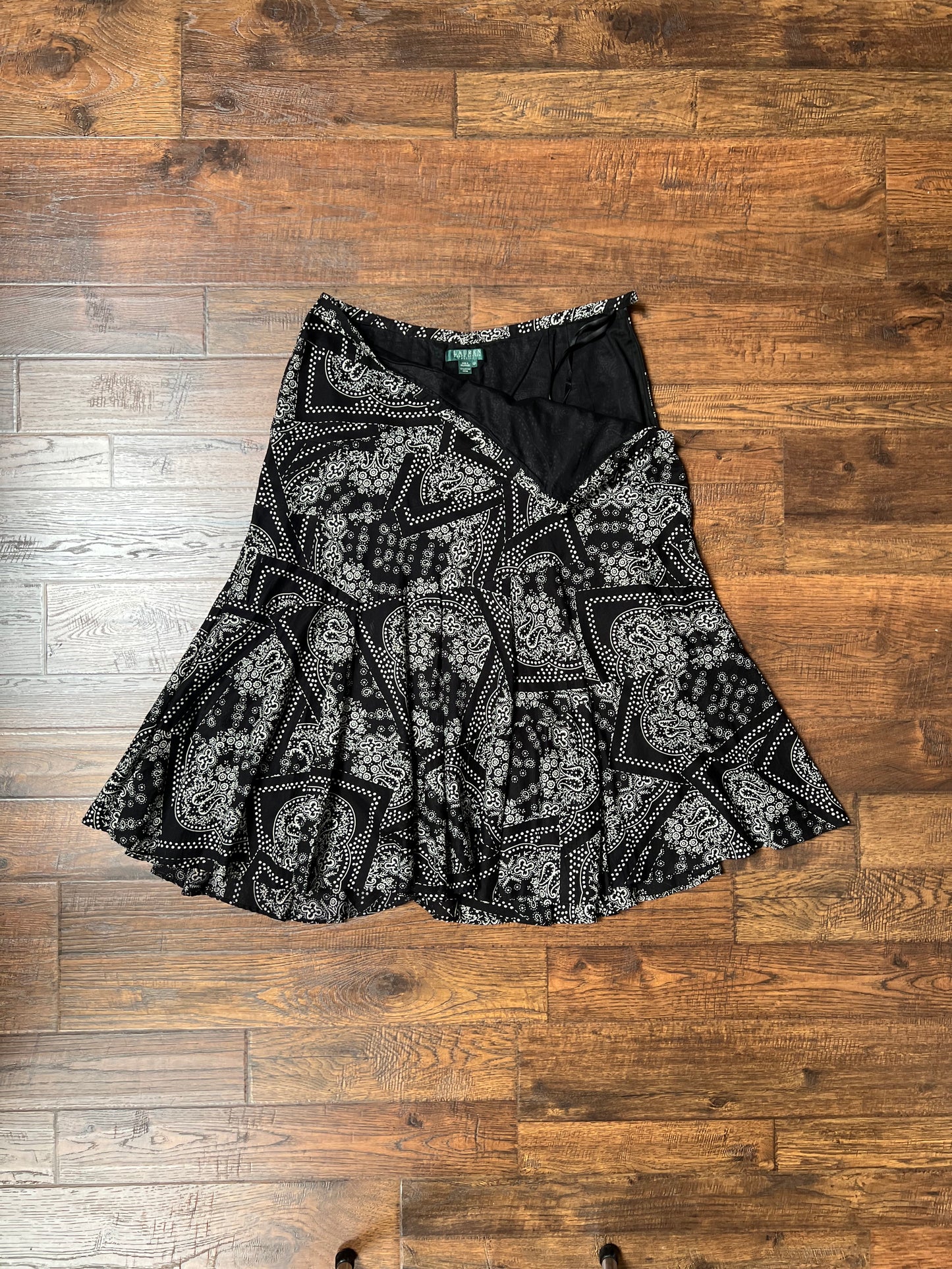 Clothing - Tiered Midi Skirt - Black & White Paisley Bandana Print - Lauren Ralph Lauren - Small