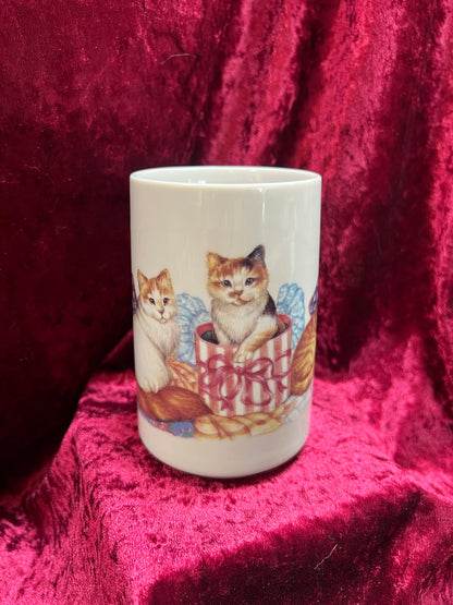Vintage Mug - Novelty Coffee Cup - Cuddling House Cats - Otagiri Japan