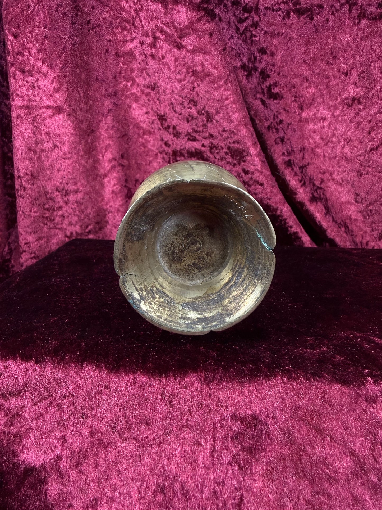 Vintage Brass Vase – Scalloped Rim Hand-Hammered Form