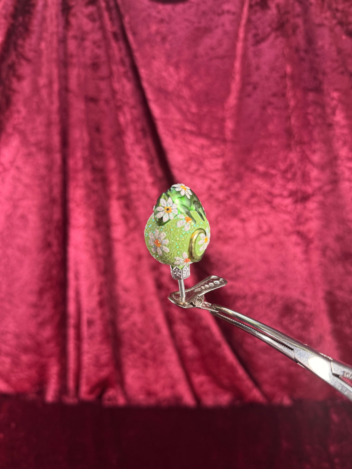 Vintage Christmas - Handblown Glass Clip On Ornament - Green Chameleon and Daisies - Patricia Breen - Poland