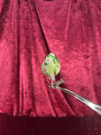 Vintage Christmas - Handblown Glass Clip On Ornament - Green Chameleon and Daisies - Patricia Breen - Poland