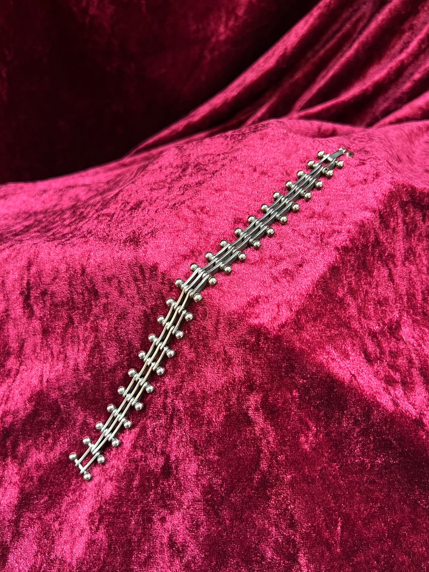Vintage Jewelry - Bracelet - 925 Sterling Silver - Industrial Ball and Bar Link