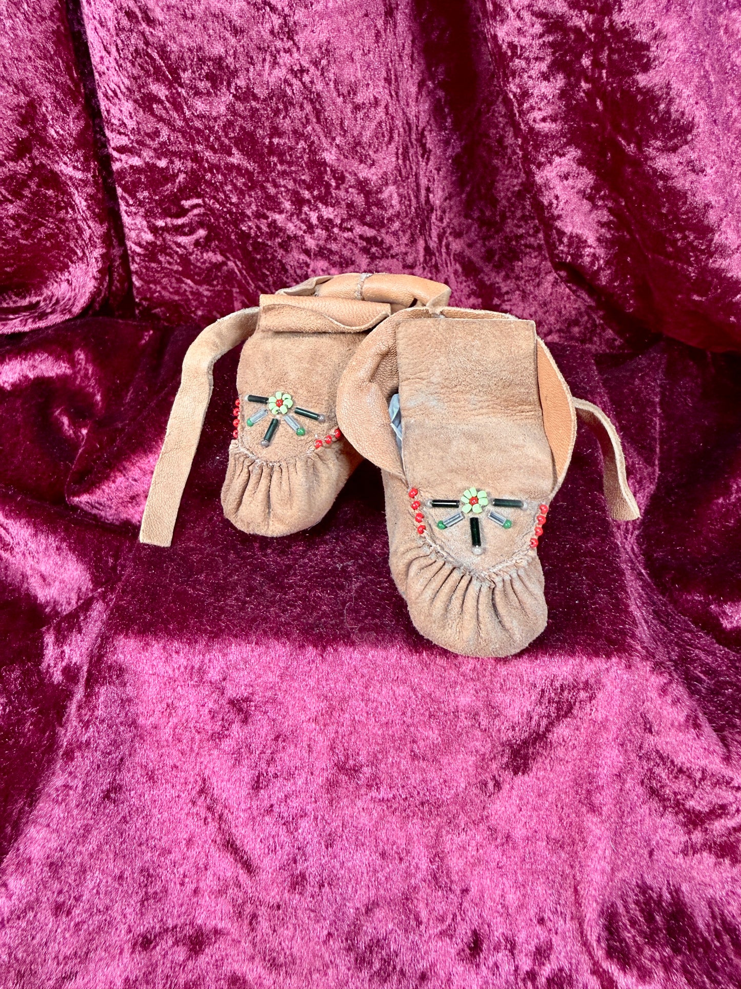 Vintage Leather Moccasins – Beaded Infant Shoes Native American Style