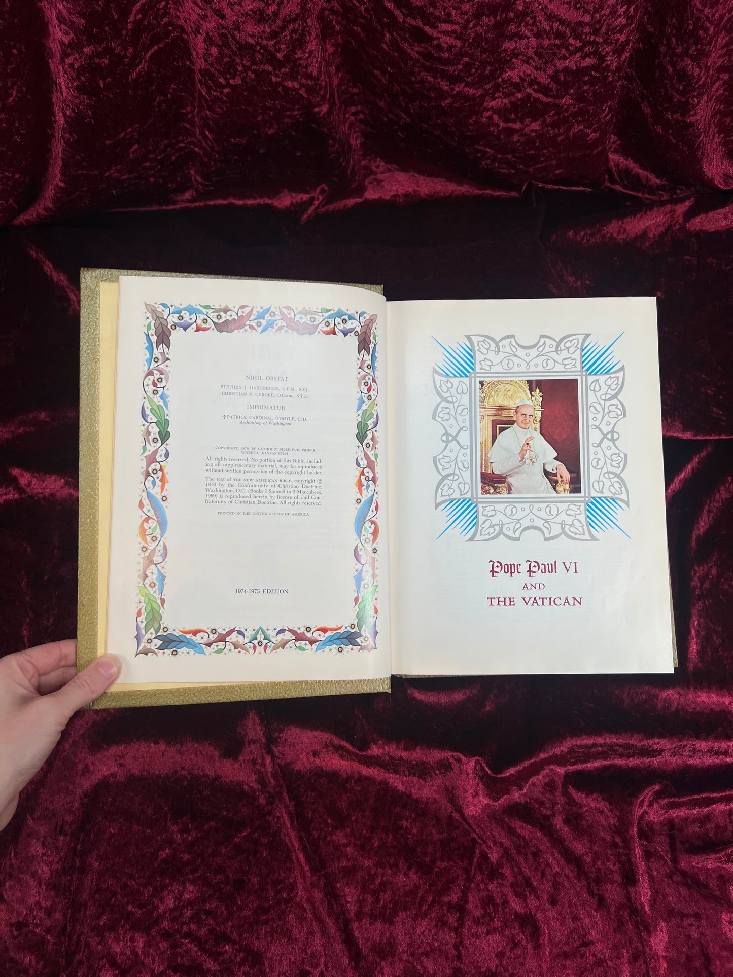 Vintage New American Holy Bible - 1974-1975 Catholic Illustrated Hardcover