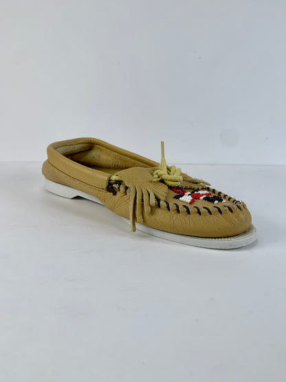 Vintage Shoes - Minnetonka Moccasin - Tan Leather - Beaded Thunderbird - 8 1/2