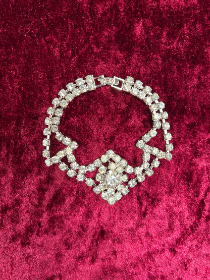 Vintage Jewelry - Tennis Bracelet - Round Cut Clear Rhinestones - Flower Center - 6.75"