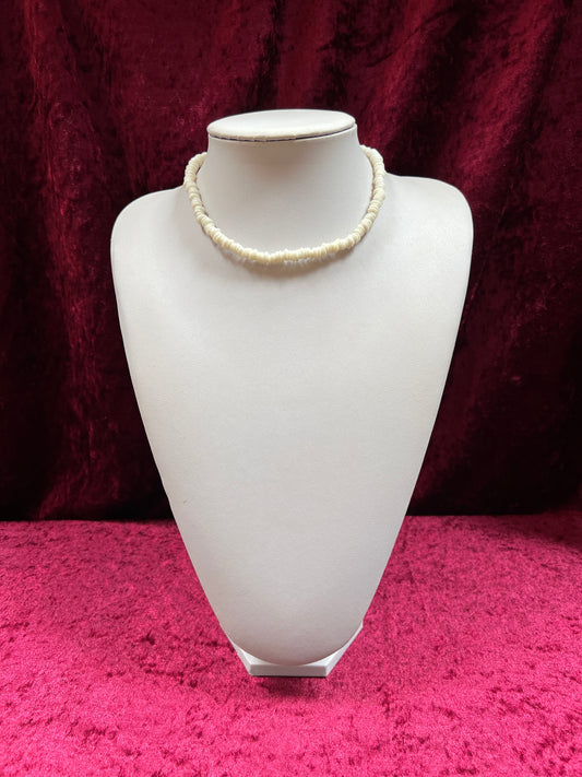 Vintage Jewelry - Choker Necklace - Simulated Puka Shell - 15.5”