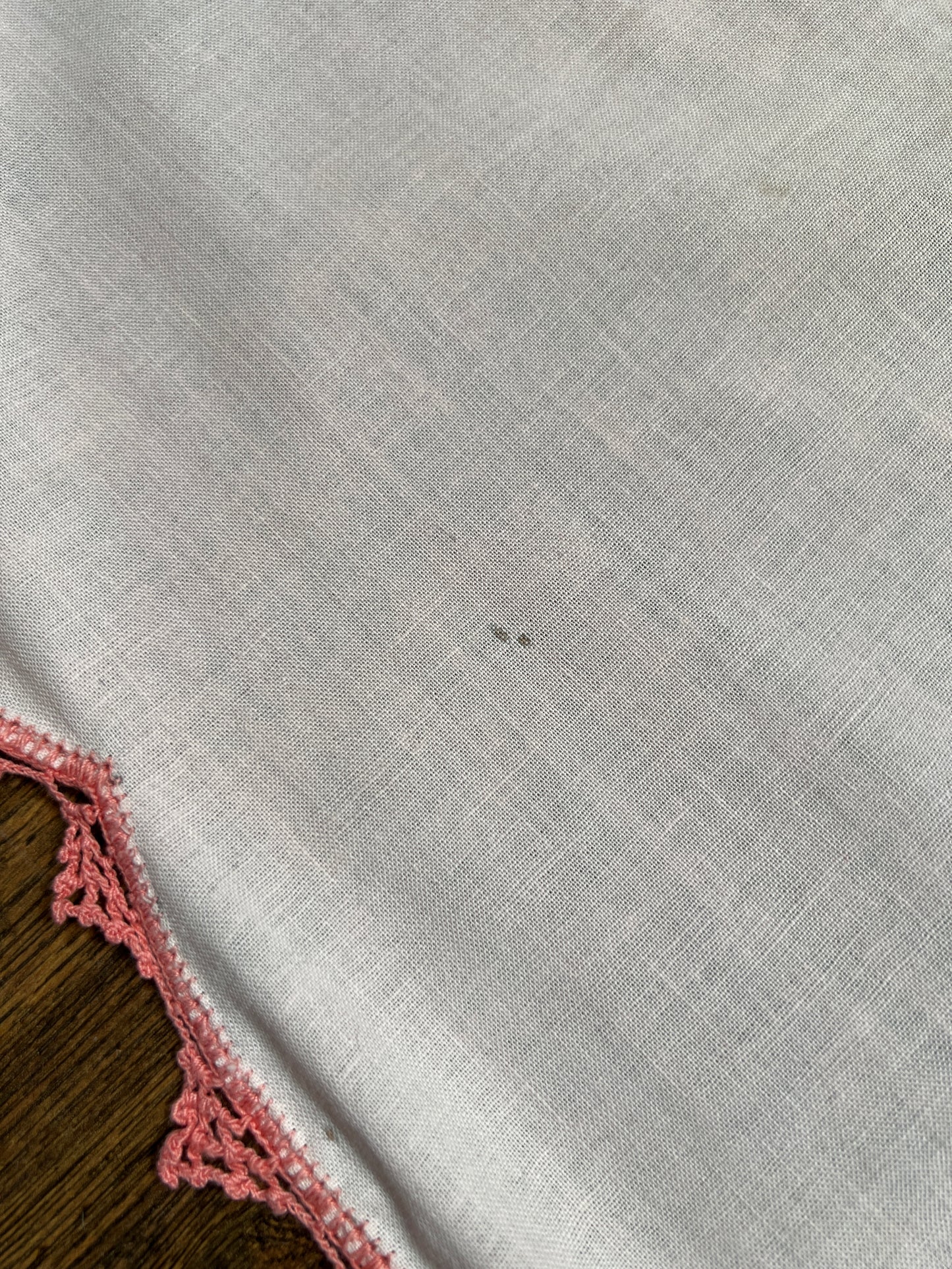 Vintage Linens - Table Runner with Lace Trim - Pink with Red Rose