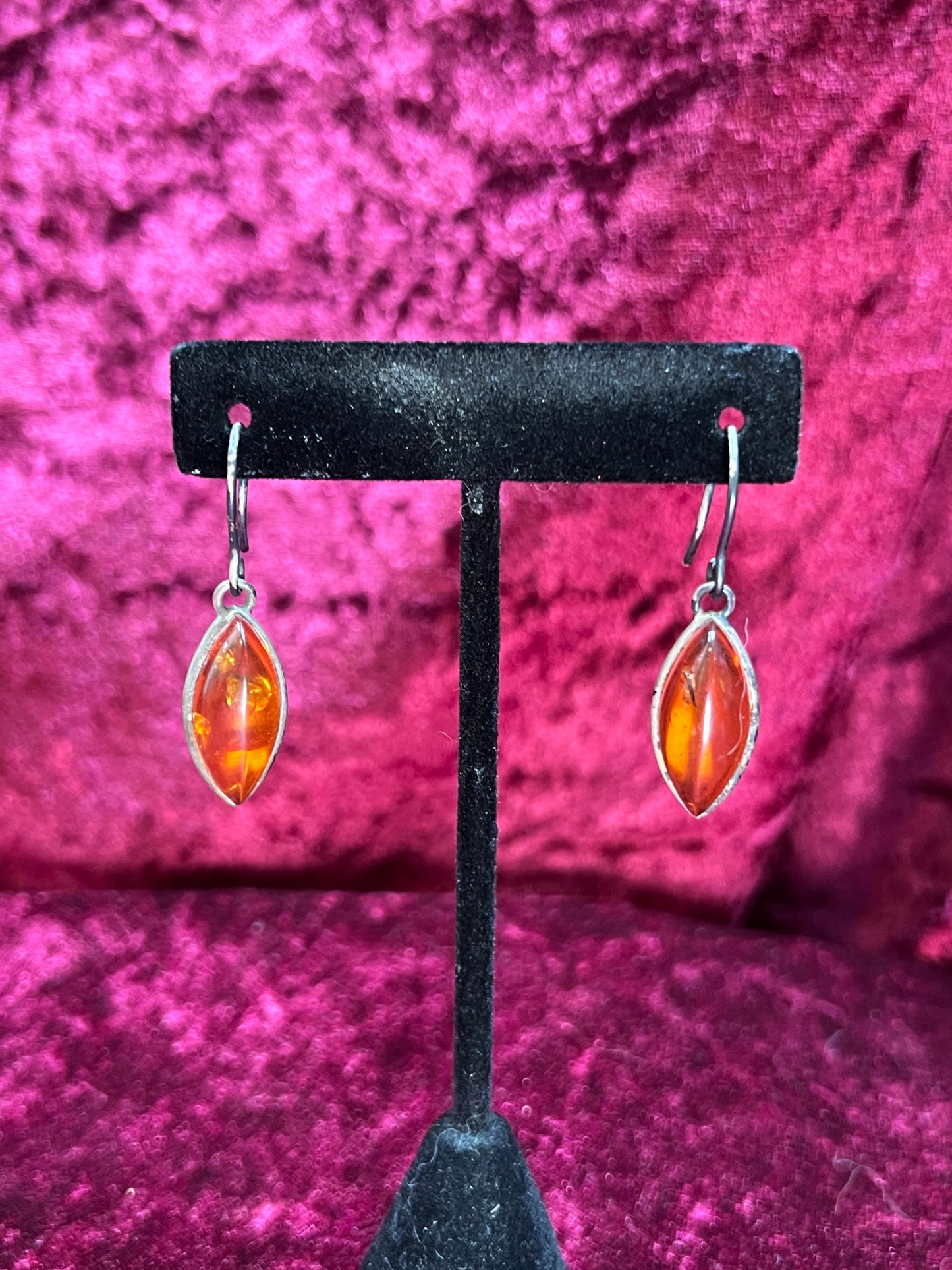 Vintage Jewelry - Dangle / Drop Earrings - 925 Silver - Cat's Eye Shaped Amber Stone