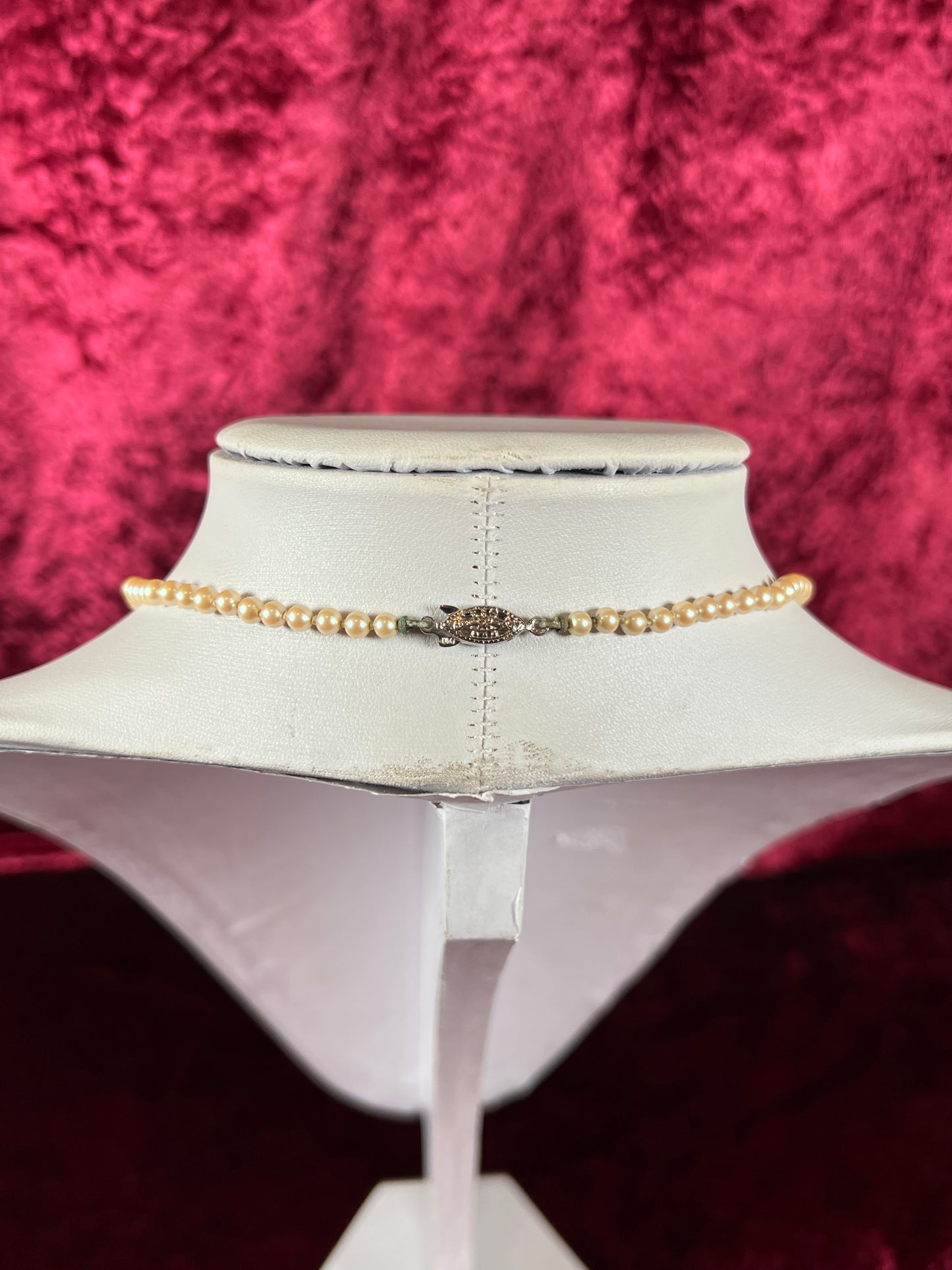 Vintage Jewelry - Necklace - Faux Pearls - Graduated