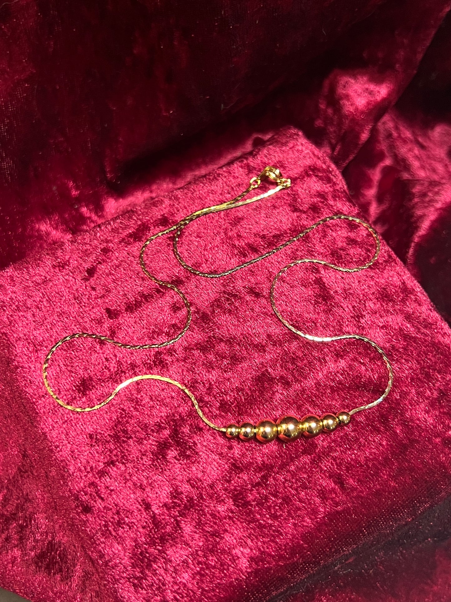 Vintage Jewelry - Necklace - 18k Gold Filled - Ball Pendant
