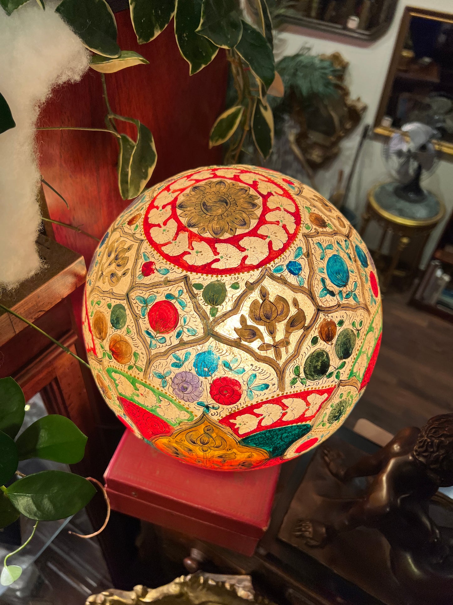 Vintage Lamp - MCM Tabletop Globe Lamp - Hand Painted Camel Bladder