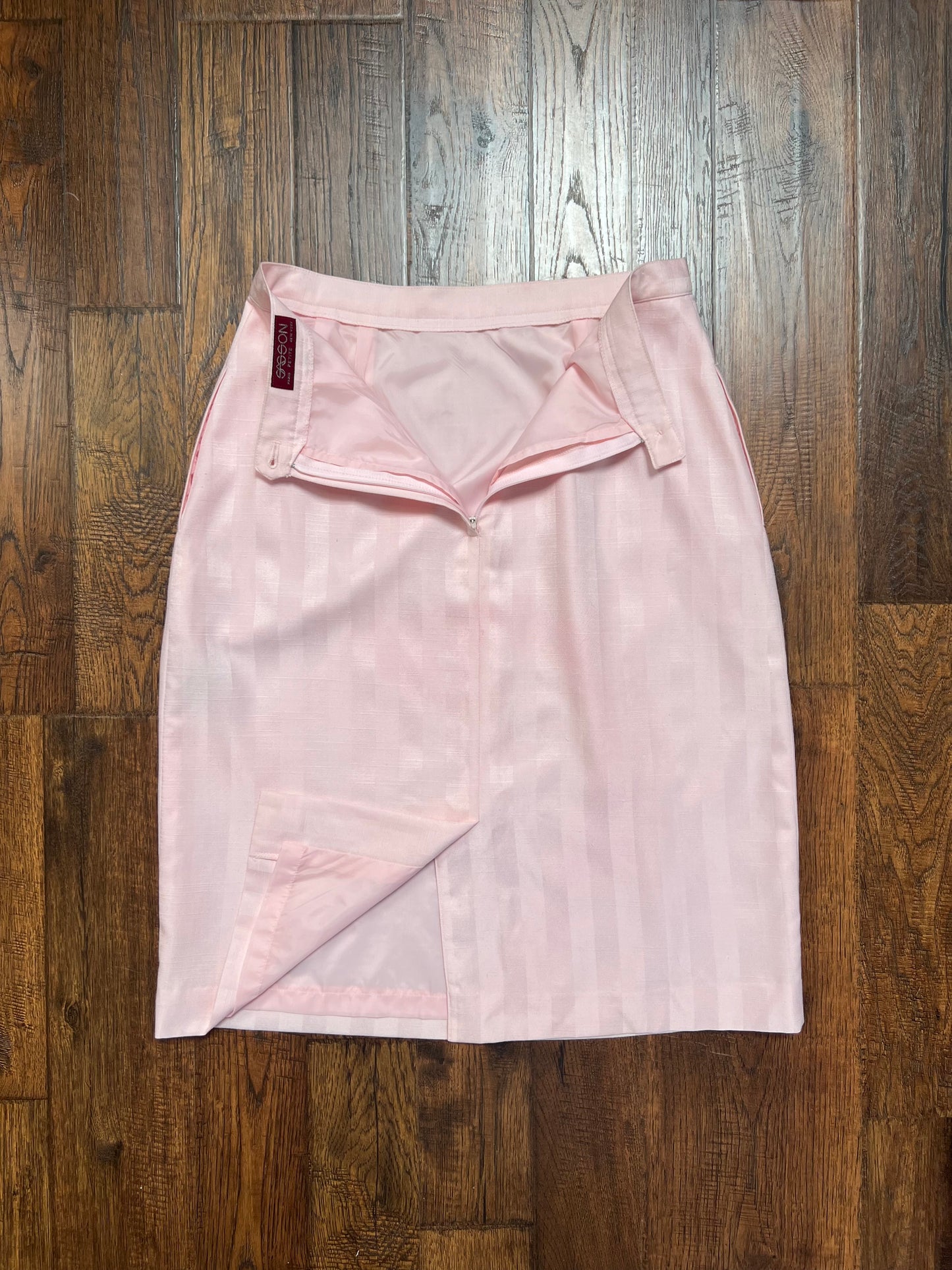 Vintage Clothing - Pinstripe Straight Skirt - Cotton Candy Pink - Sassoon - Small