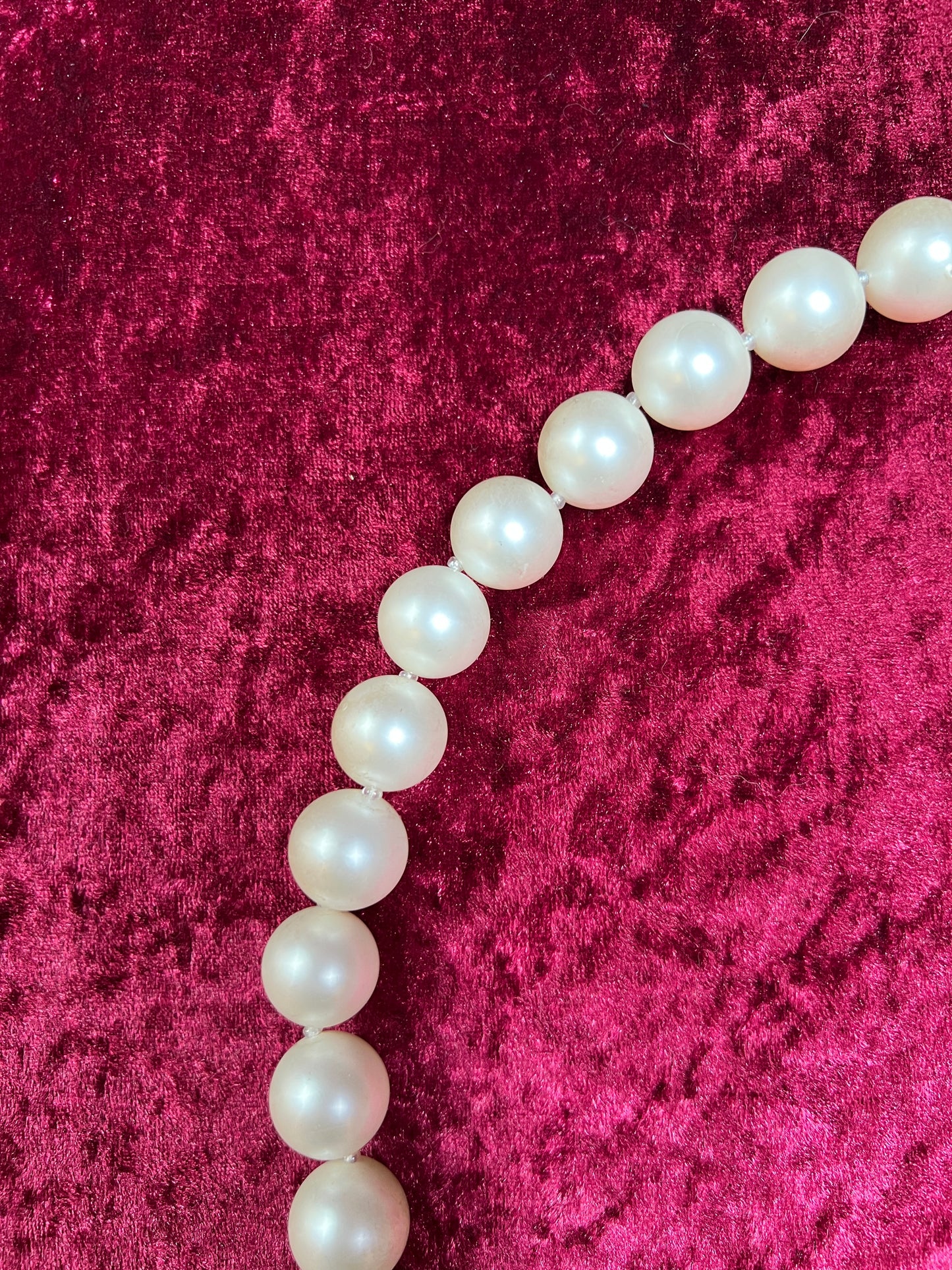 Vintage Jewelry - Beaded Necklace - Jumbo Faux Pearls - 24.5"