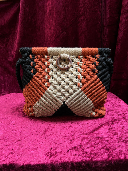 Vintage 1970s Frame Top Macramé Shoulder Bag – Geometric Earth Tones Pattern - Marbella
