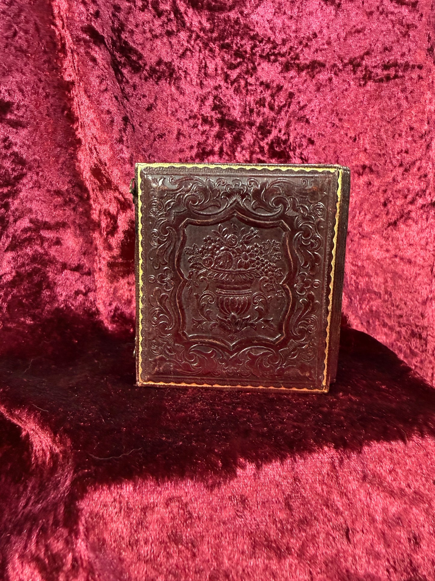 Antique Daguerreotype Portrait in Leather Case – Civil War Era Gentleman Tin Type Photograph