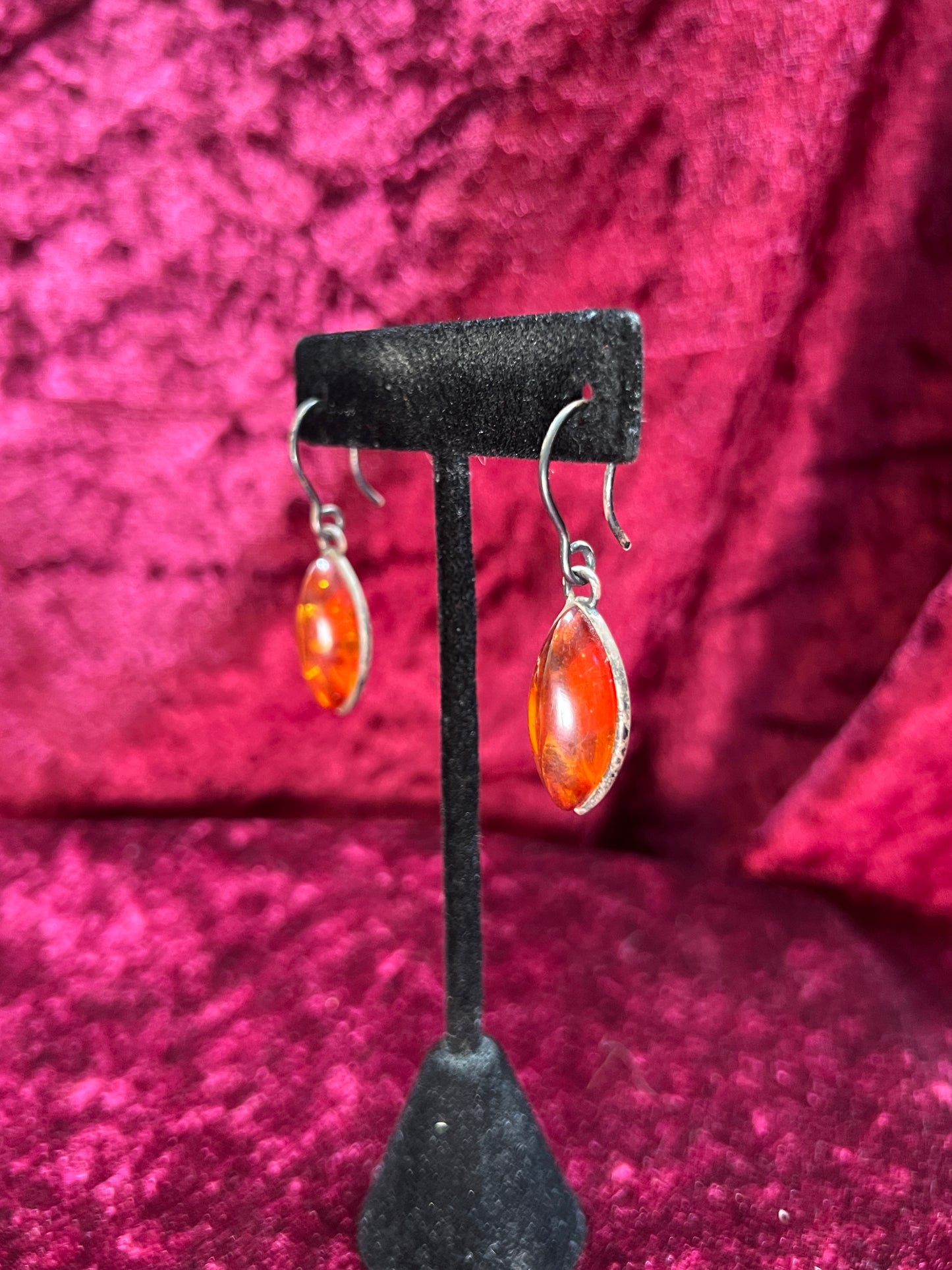 Vintage Jewelry - Dangle / Drop Earrings - 925 Silver - Cat's Eye Shaped Amber Stone