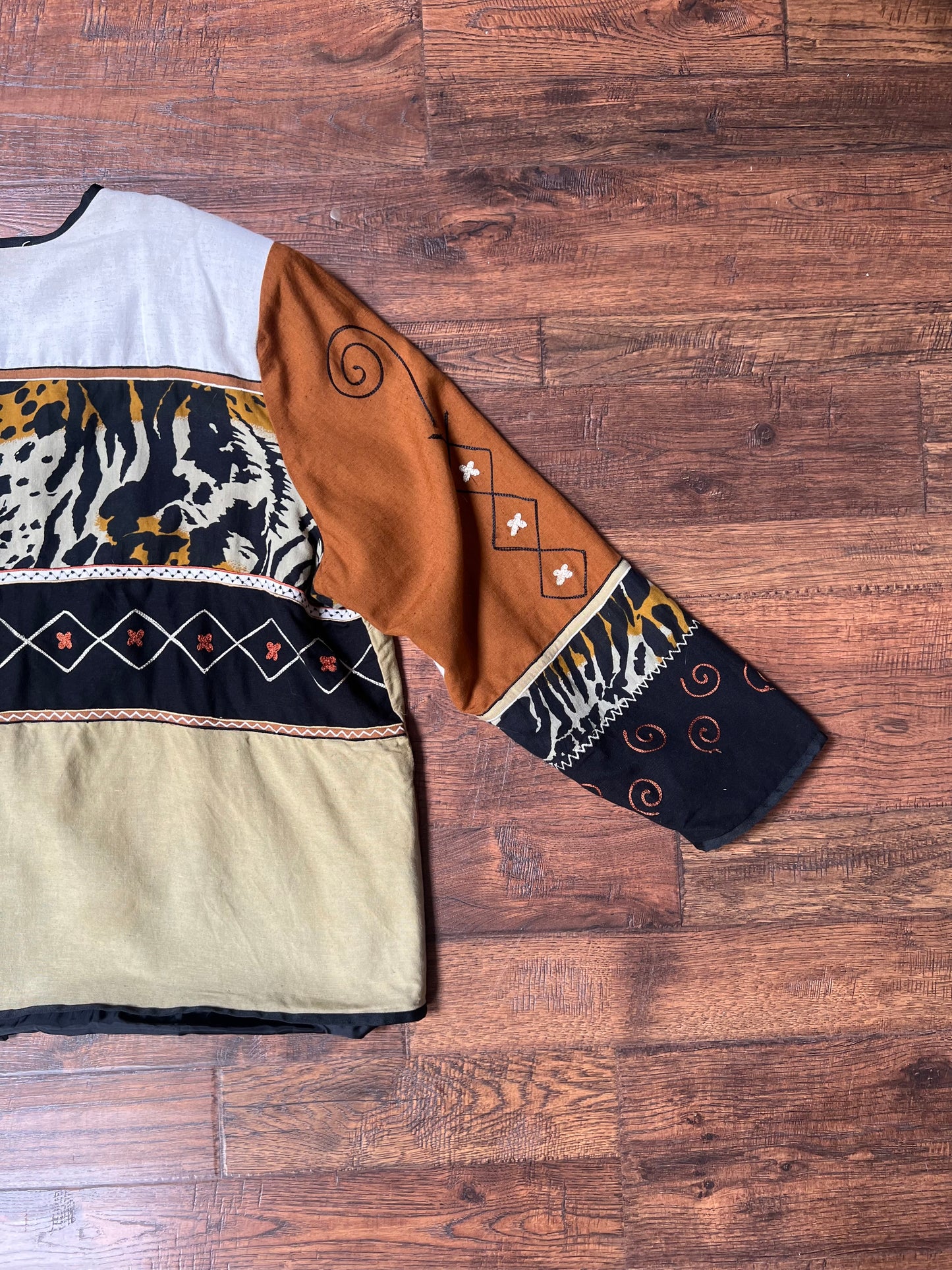 Vintage Clothing - Lightweight Jacket - Abstract 90’s Animal Print - 2X-Large - Indigo Moon