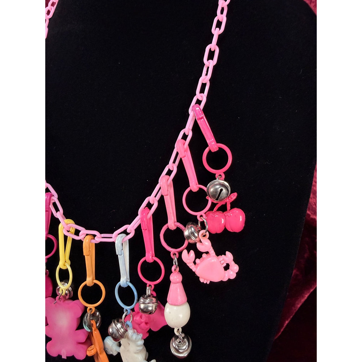 Vintage 1980s Plastic Chain Charm Necklace 12 Bell Googly Eyes Charm Pink Purple