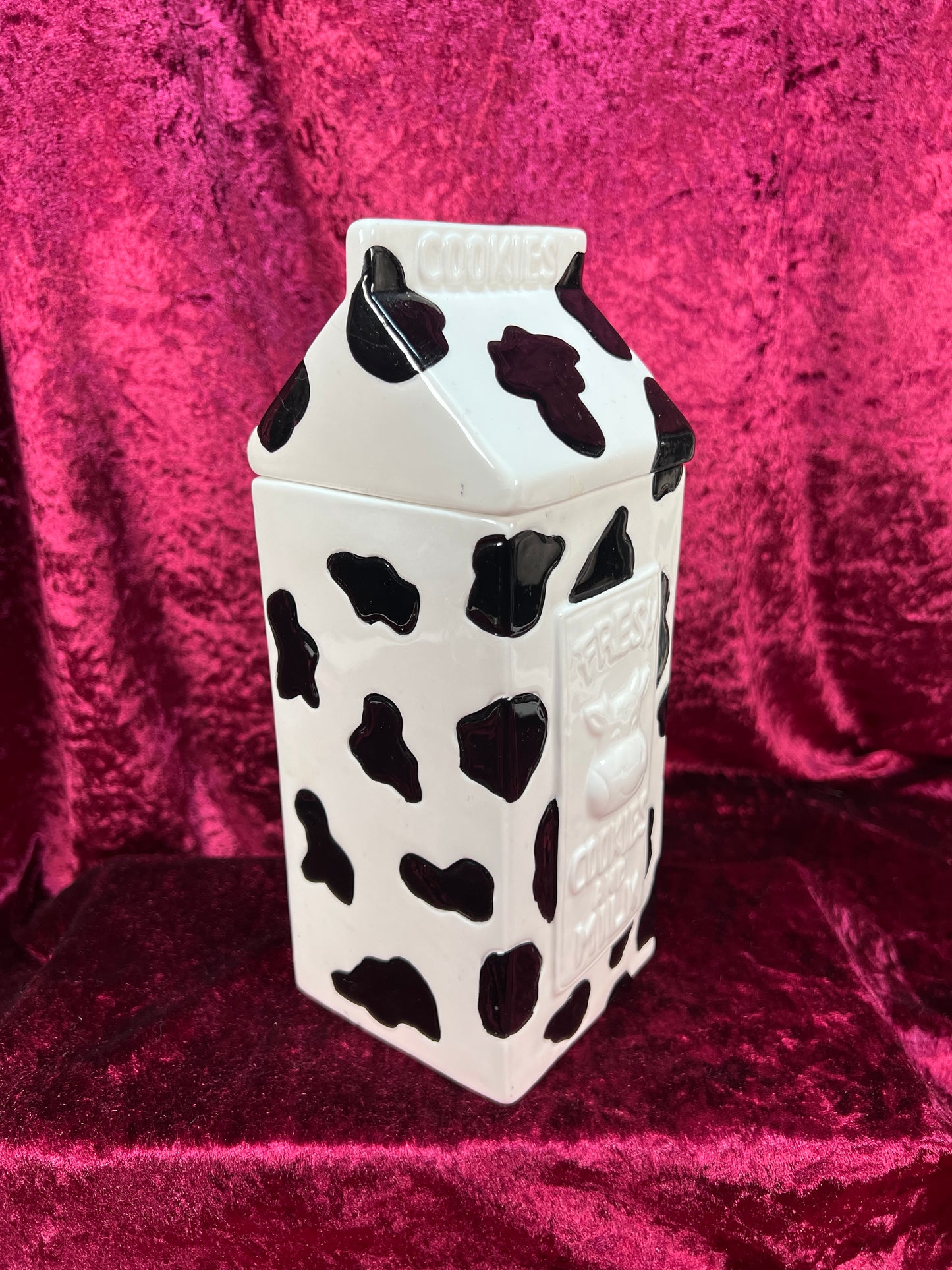 Vintage Ceramic Cookie Jar – Cow Print Milk Carton Design