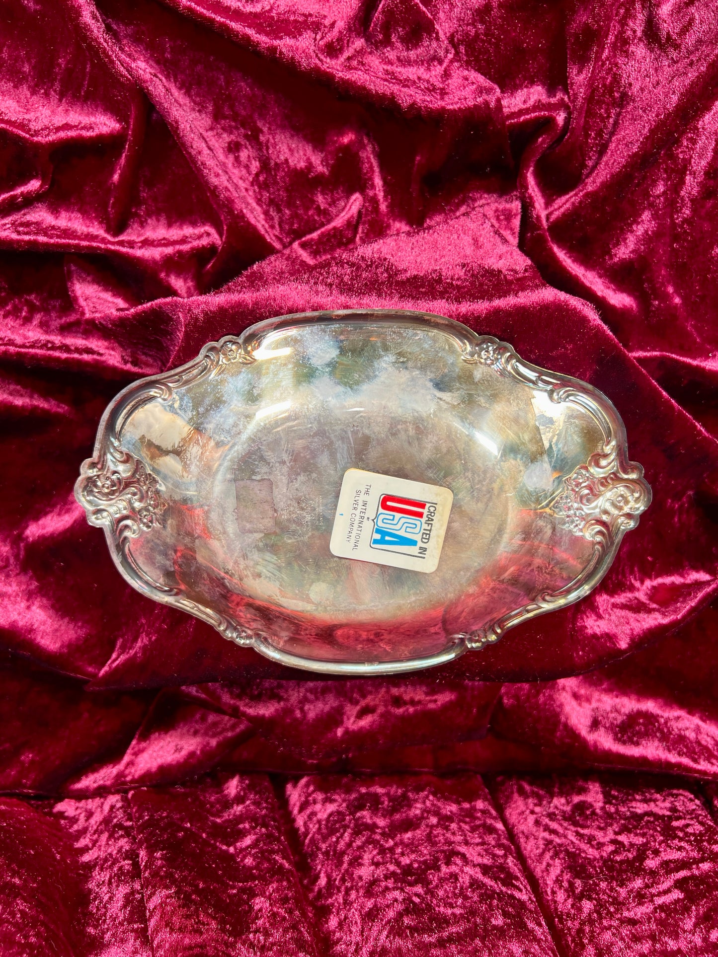 Vintage Kitchen - Curved Serving Dish with Spoon - Silver Metal  - Ornate Floral Edge