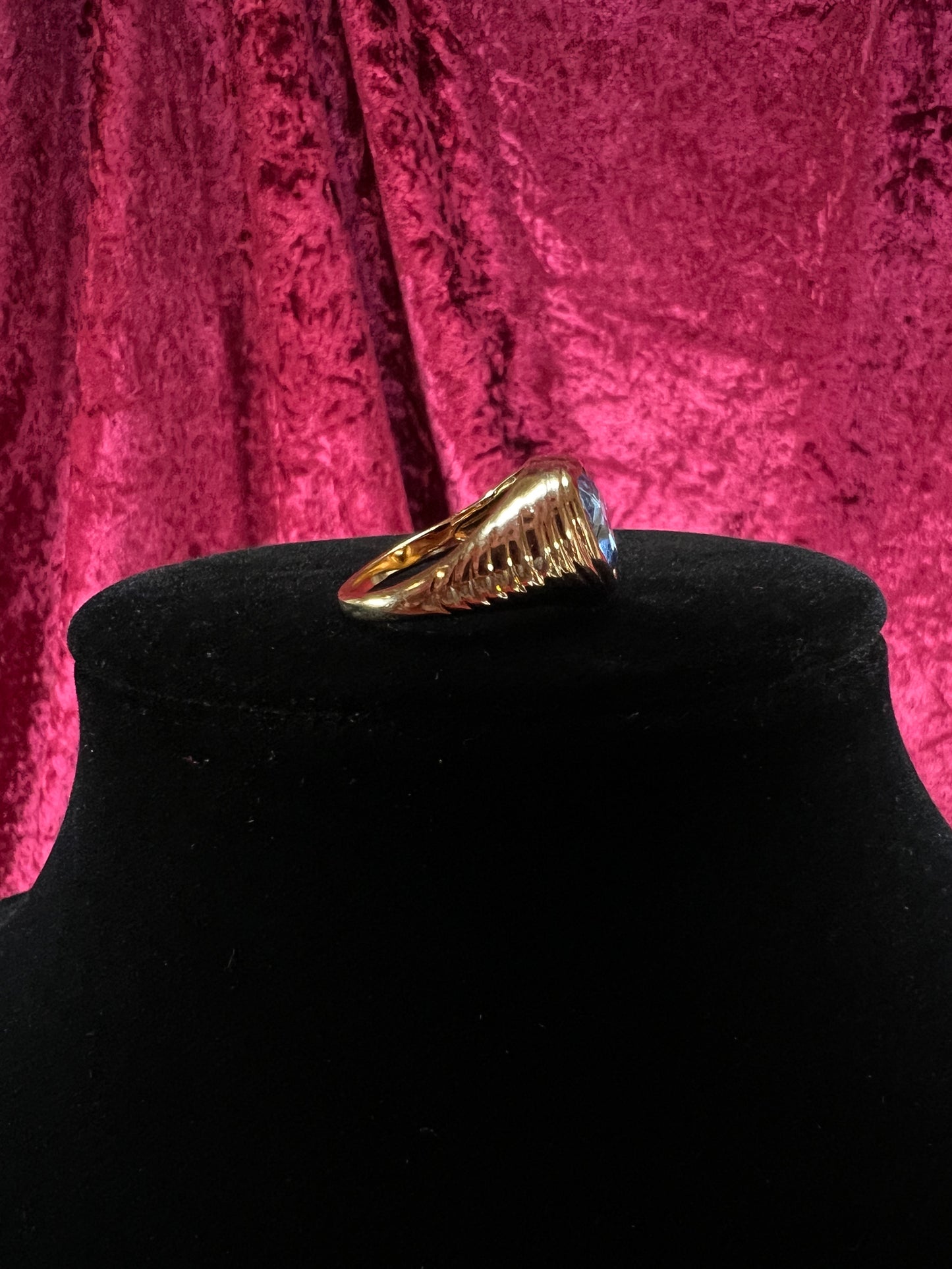 Vintage Gold Tone Ring – Bold Sparkle Heart Ring by Avon - Size 8.5