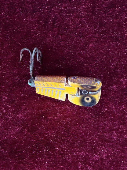 Vintage Wood Fishing Lure – Heddon Tiny Stingaree Yellow Scale Pattern