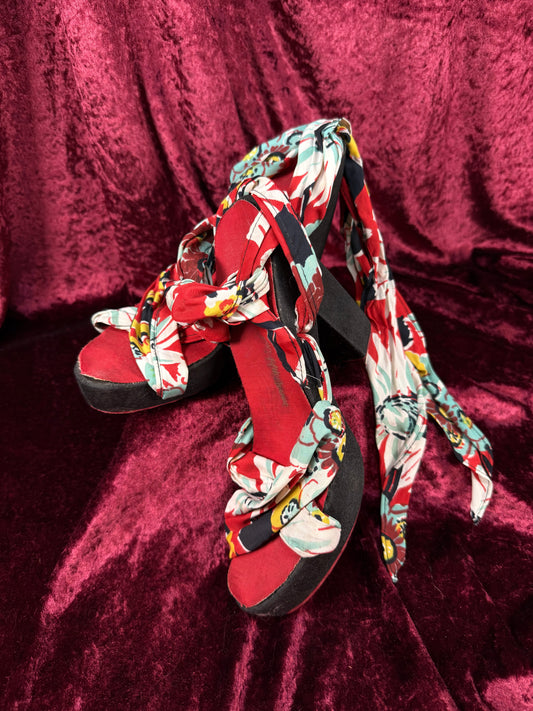 Vintage Saks Fifth Avenue Platform Pin Up Heels – Wood Sole Floral Wrap Tie Sandals