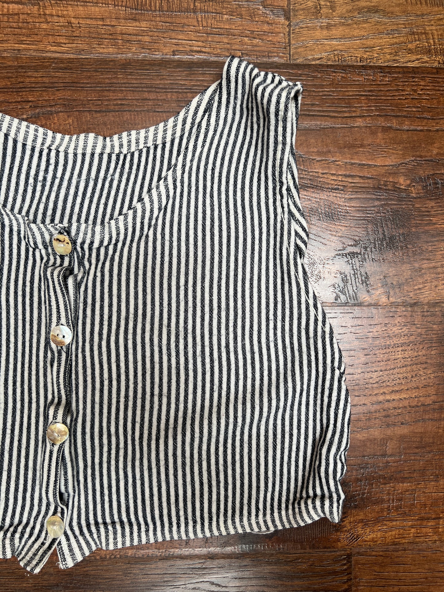 Clothing - Tank Crop Top - Black And White Stripes - Medium