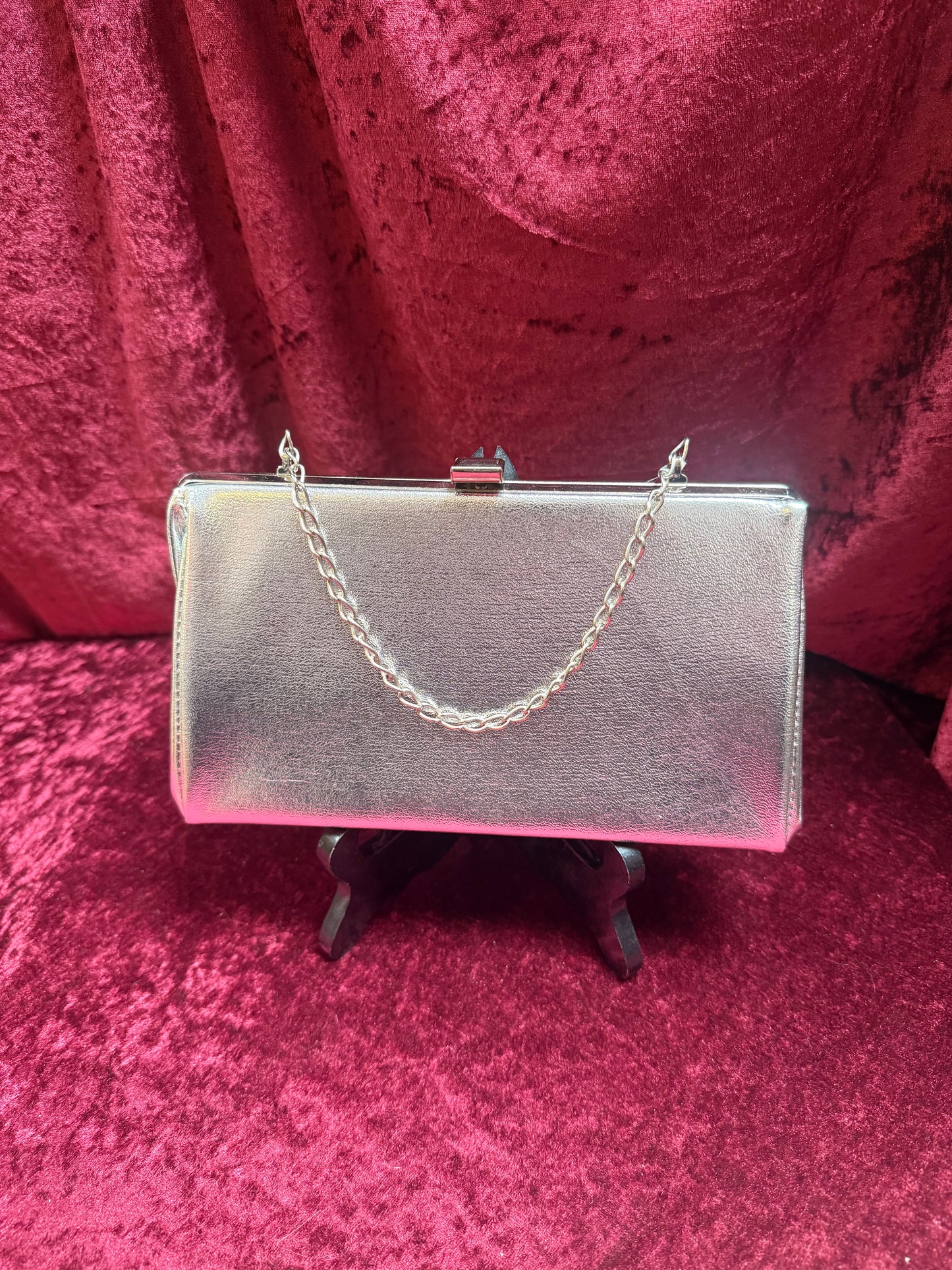 Vintage Accessories - Silver Metallic Clutch - Clasp Closure w/ Chain Strap - 1950s
