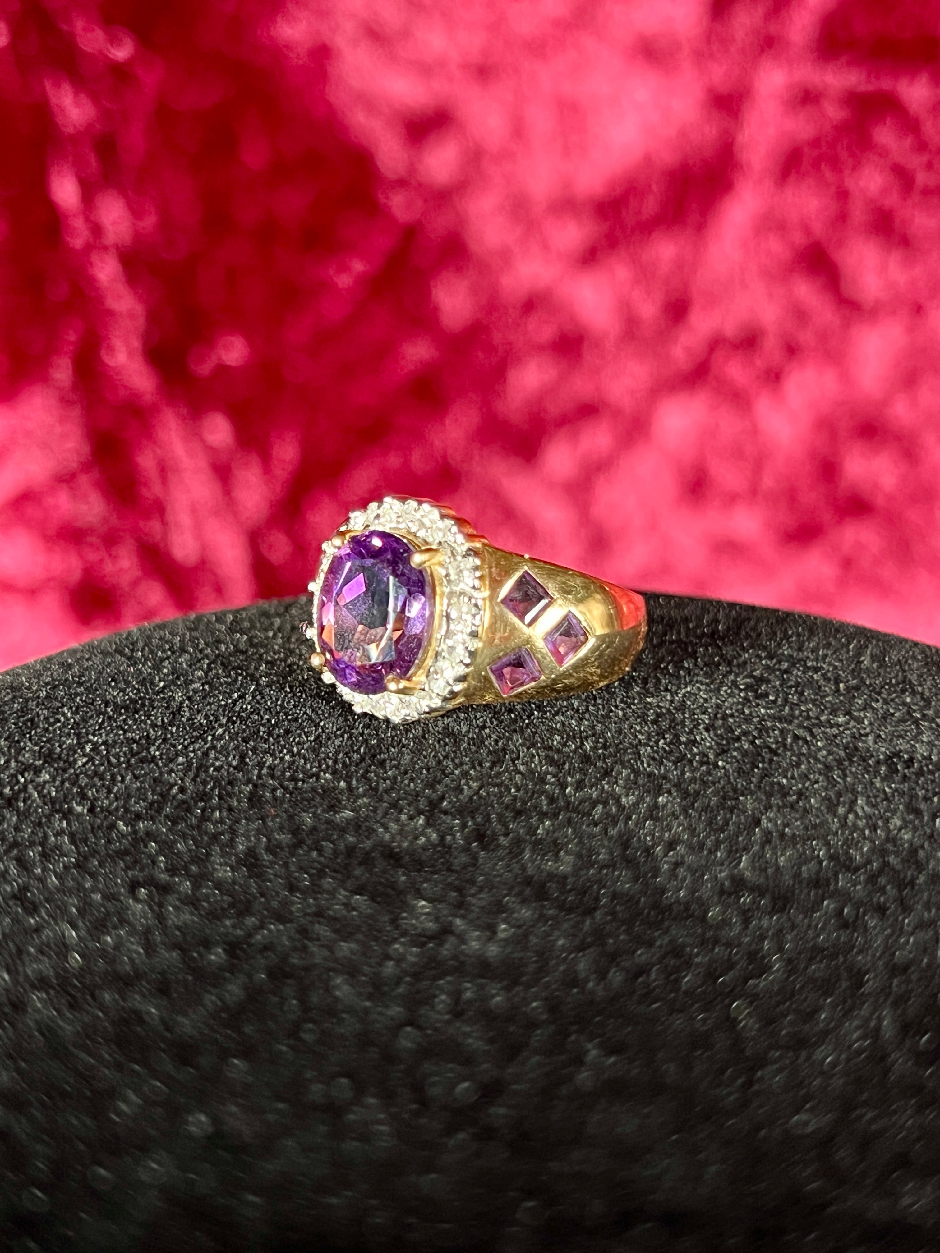Vintage Fashion & Accessories | Timeless Pieces at The Cat Vintage