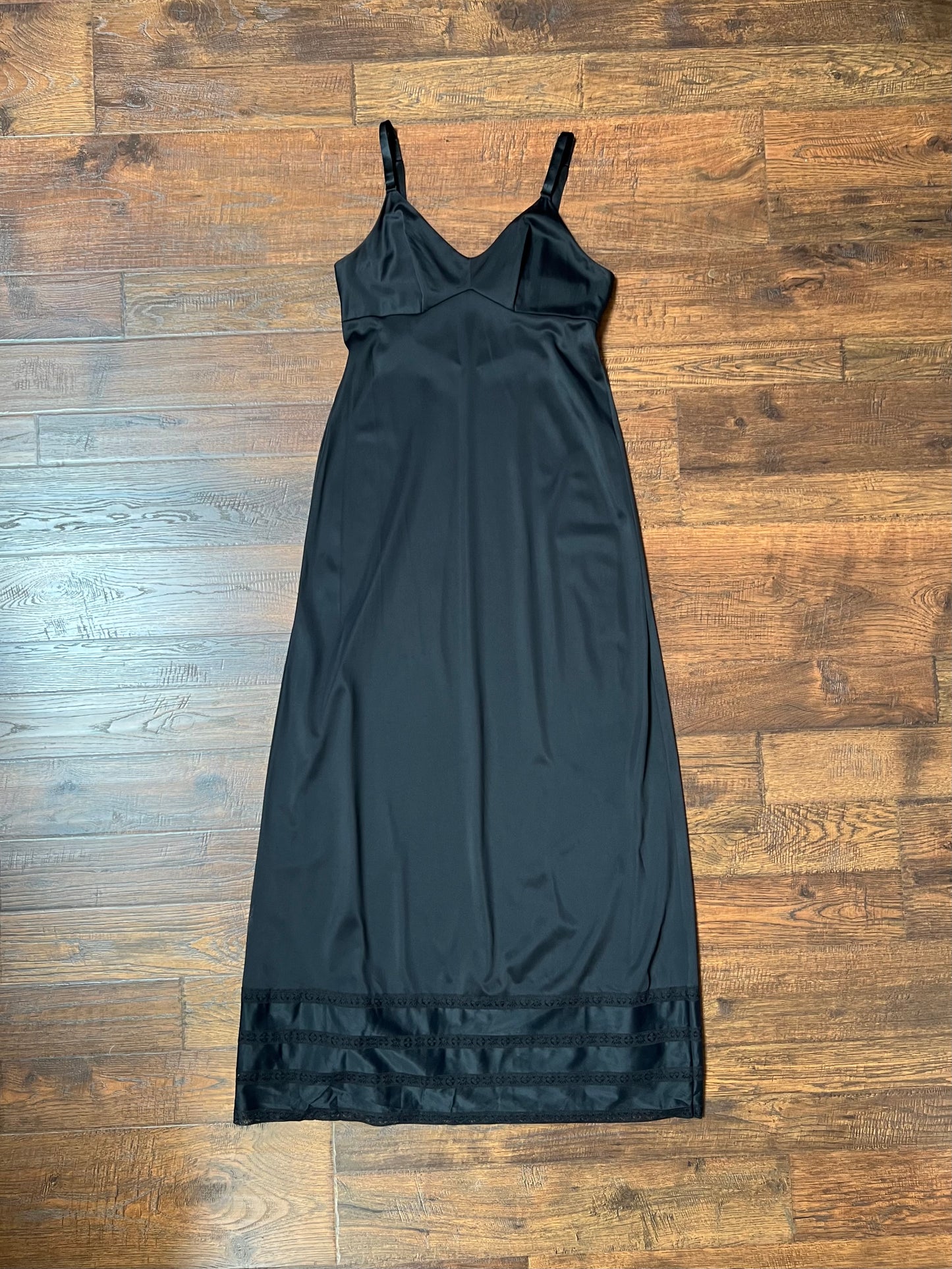 Vintage Clothing - Semi-Sheer Long Dress Slip - Black with Tiered Lace Trim - Gossard Artemis - Small