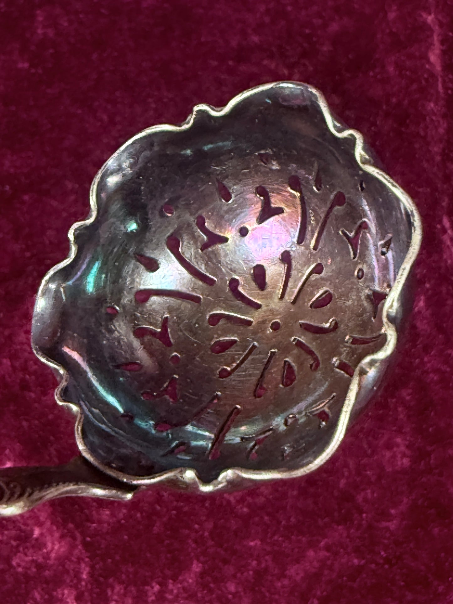 Vintage Silverplate Sugar Sifter Spoon – Scalloped Bowl Floral Handle