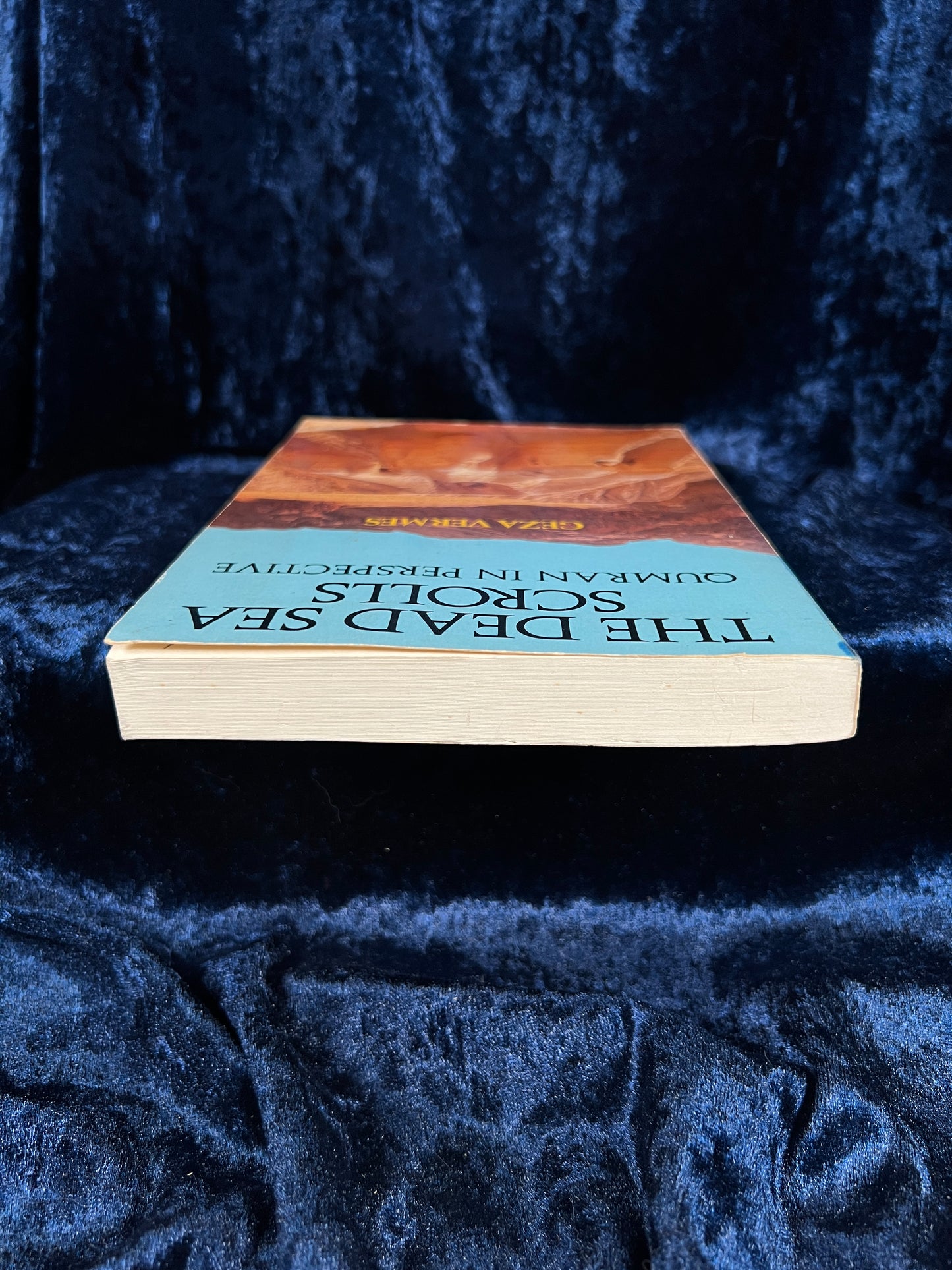 Vintage 1985 Dead Sea Scrolls Book – Qumran in Perspective by Geza Vermes
