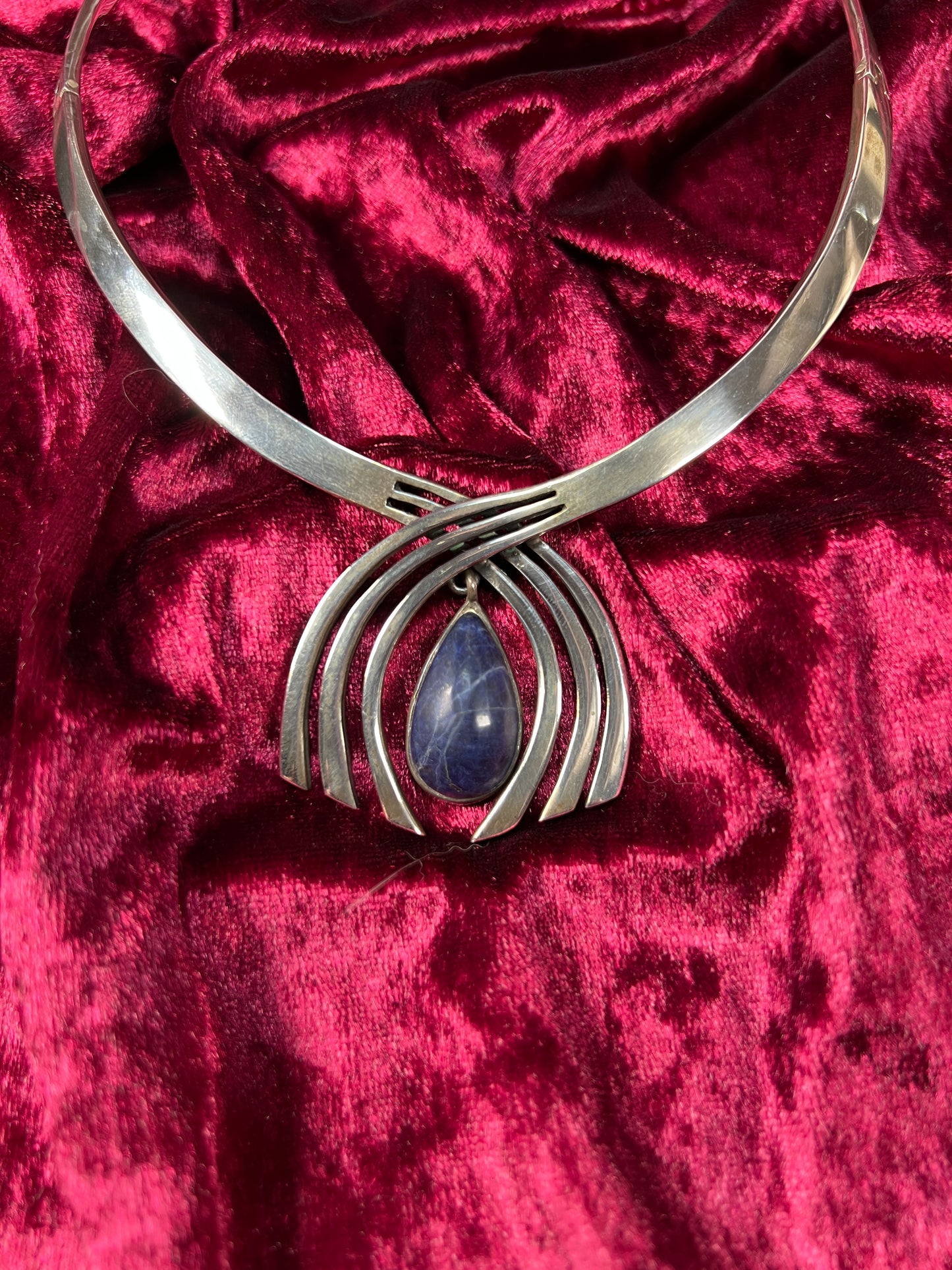 Vintage Jewelry - Modernist Collar Necklace - Sterling Silver - Sodalite Pendant - Taxco - Mexico