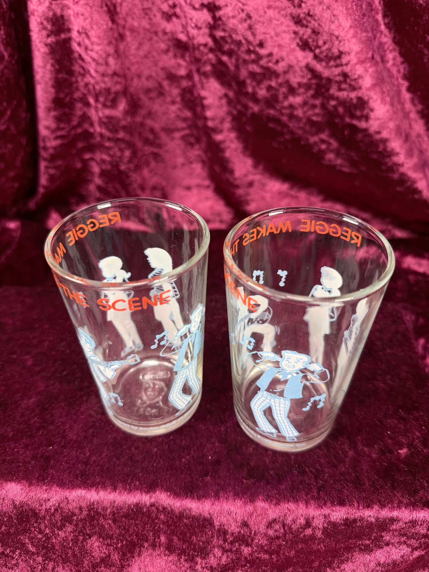 Vintage Archie Comics Glass Tumbler Set – Reggie & Veronica Makes the Scene Pair