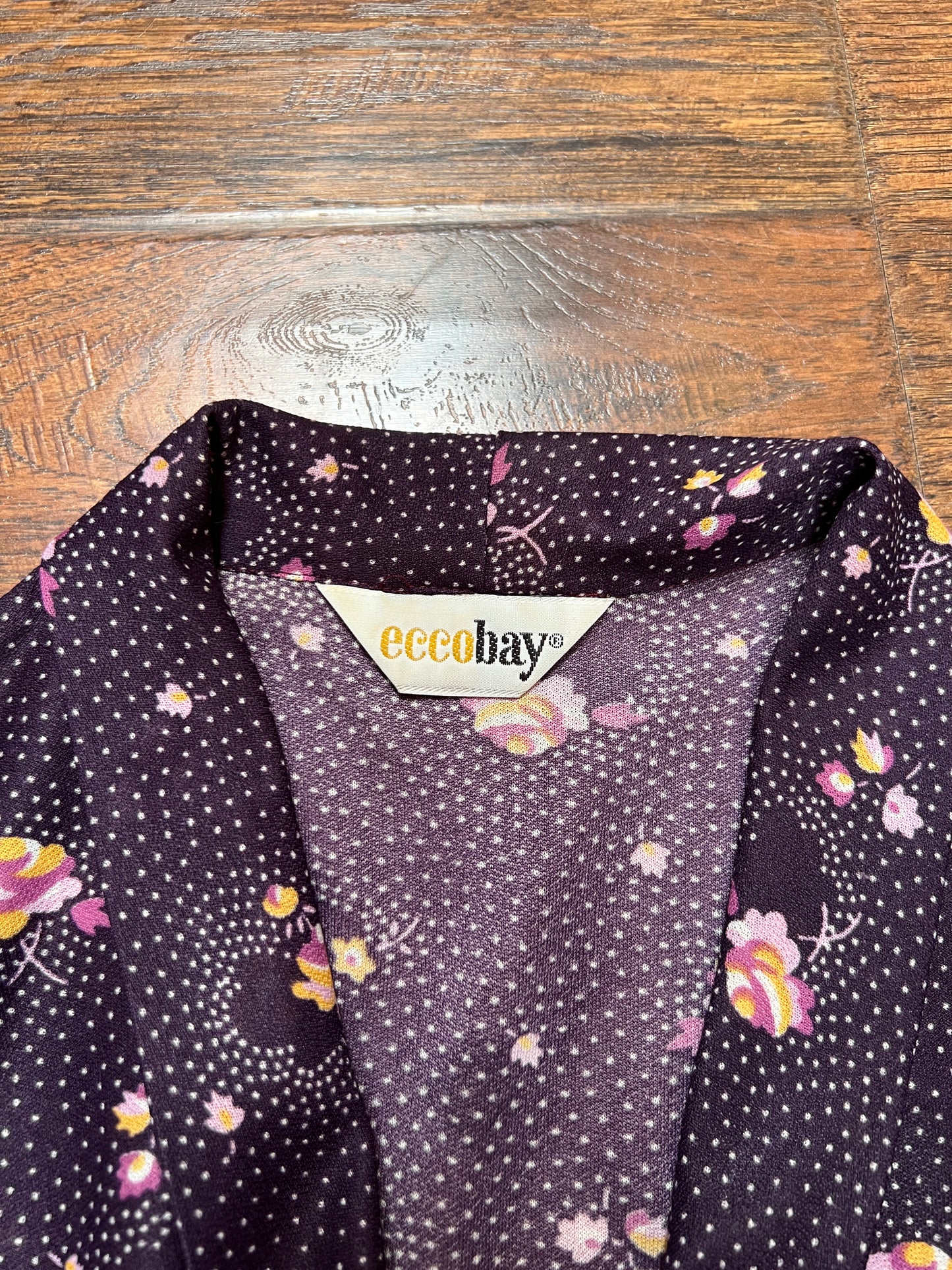 Vintage Clothing - 1970s Polyester Tie-Neck Blouse - Flower Clusters on Purple - Ecco Bay - Medium