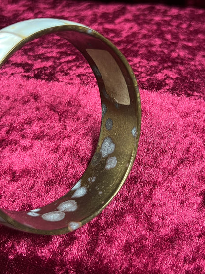 Vintage Jewelry - Chunky Bangle Bracelet - Brass and Mother Of Pearl - Made In India