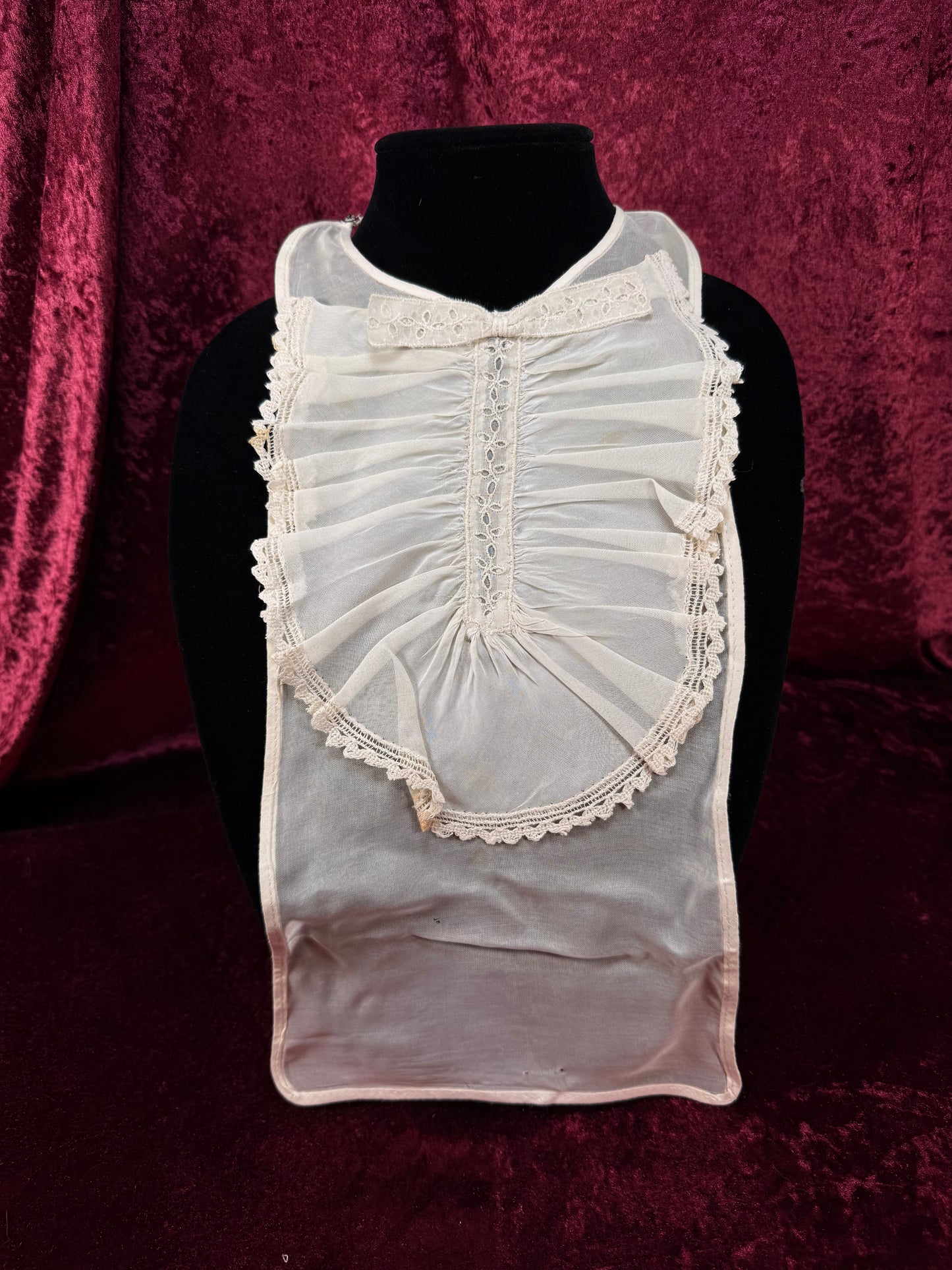 Vintage Lace Collar Bib – Victorian Style Ruffled Sheer Overlay