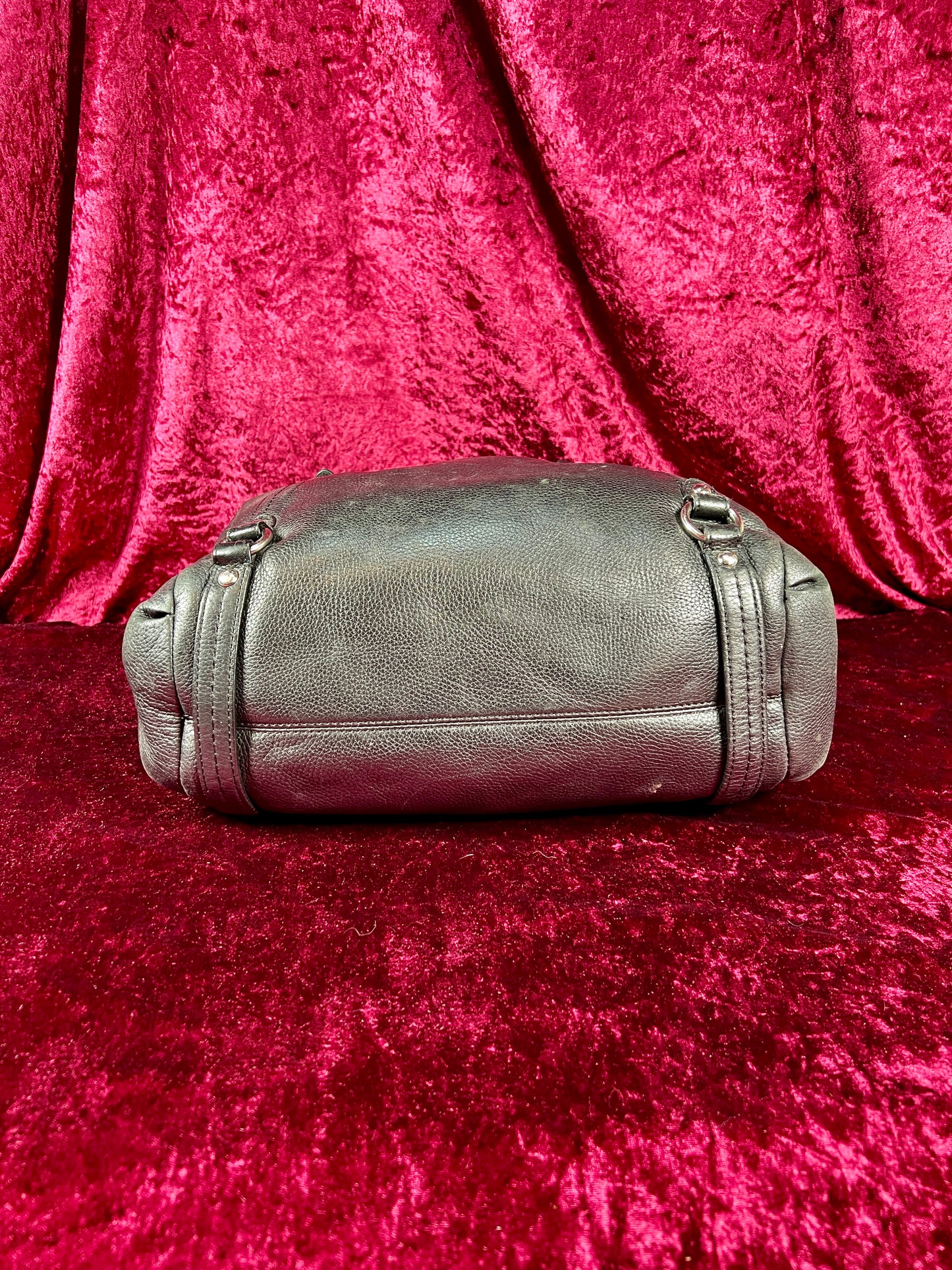 Vintage Accessories - Purse - Black Pebble Leather with Silver Hardware - Purple Lining - Coach