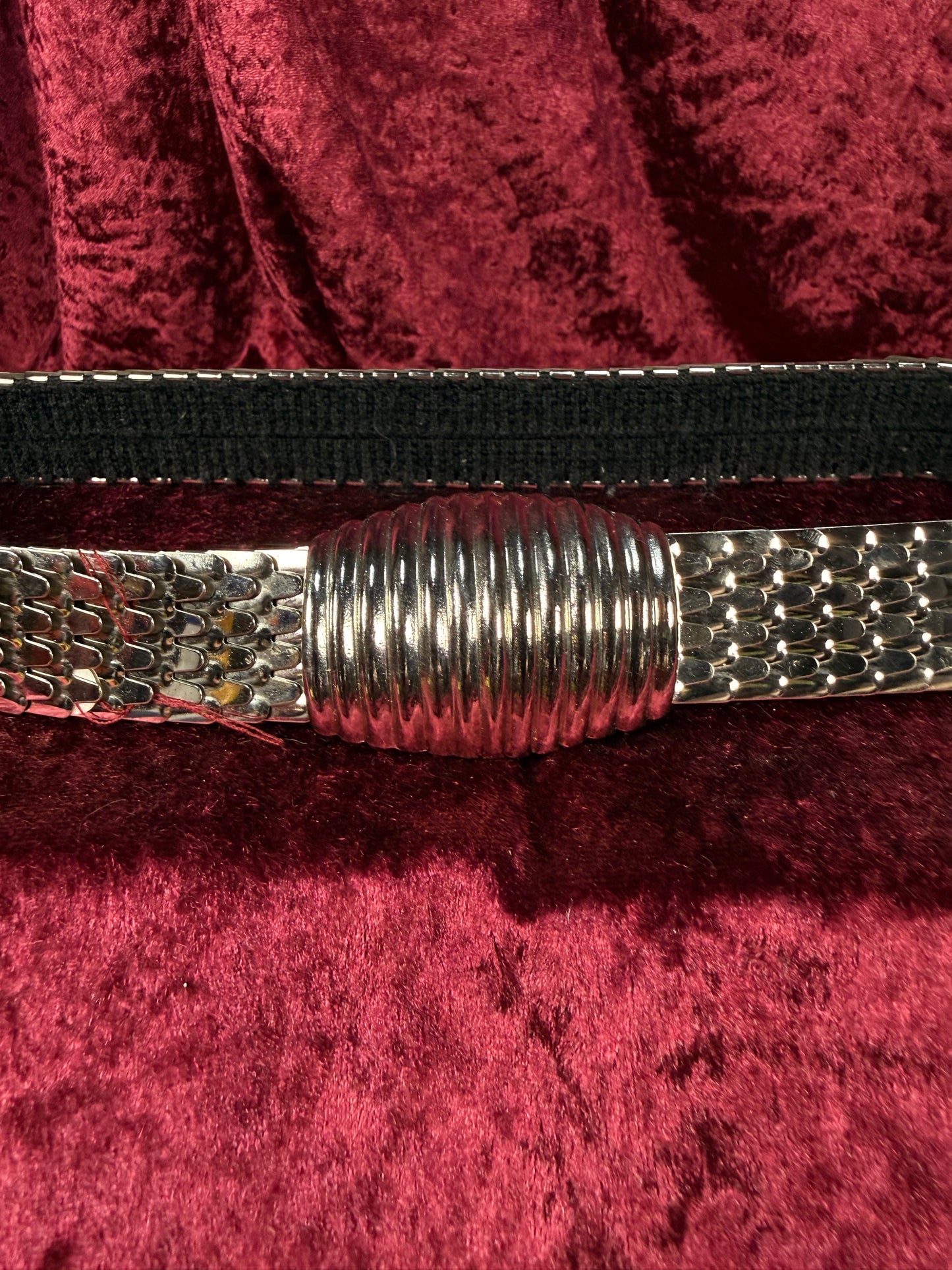 Vintage  Metal Stretch Waist Belt - Silver Tone Fish Scale with Ornate Belt Buckle