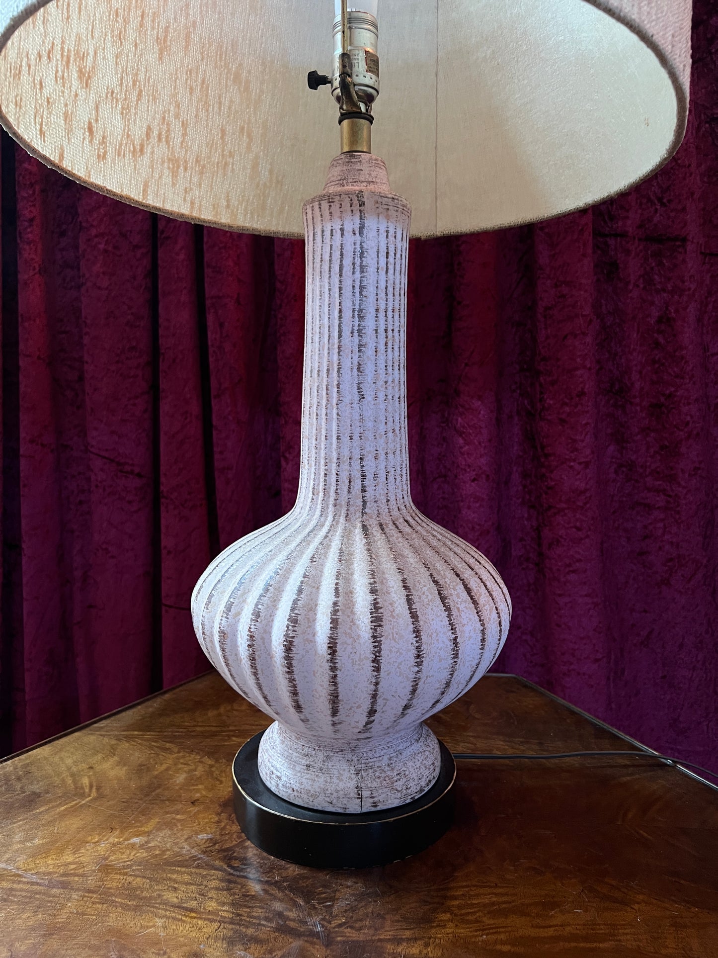Vintage Ceramic Table Lamp - Pink Ribbed Urn Base Mid Century Modern