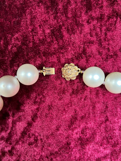 Vintage Jewelry - Beaded Necklace - Jumbo Faux Pearls - 24.5"