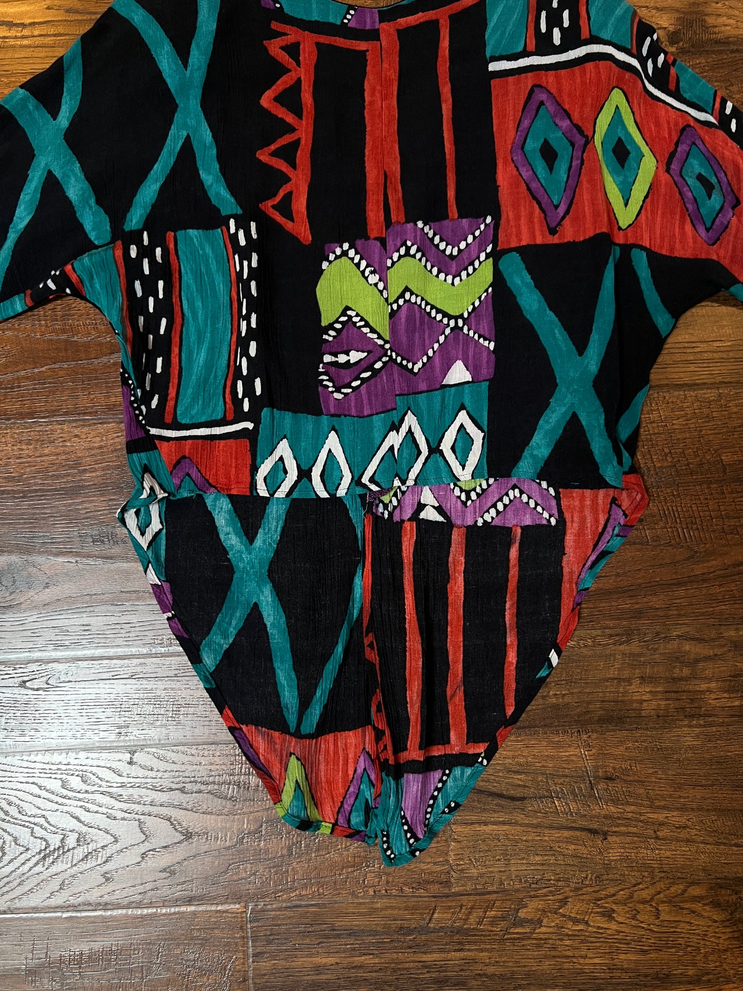 Vintage Petites Essay Sharon Anthony Blouse - Bold Abstract Tie Front Cropped Top - Medium