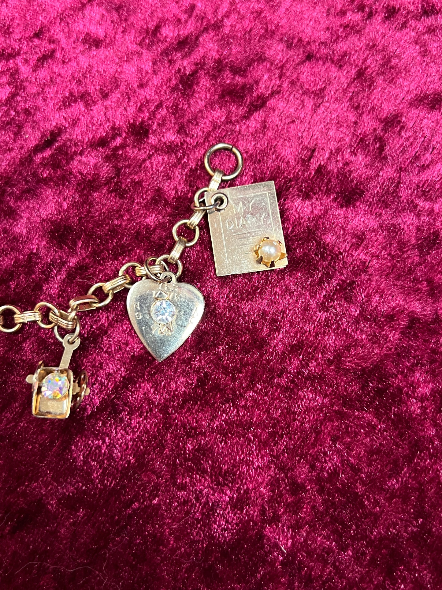 Vintage Jewelry - Dainty Charm Bracelet - Gold Tone - My Diary